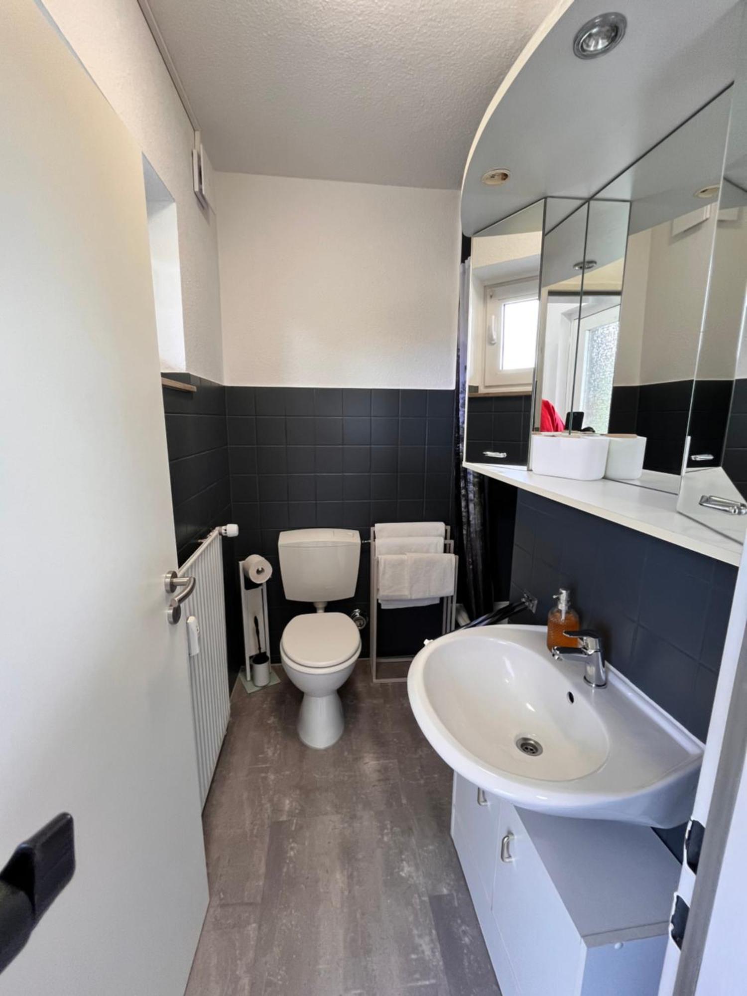 White Blossom- Ferienwohnung Am Asreg Бад-Цвишенан Экстерьер фото